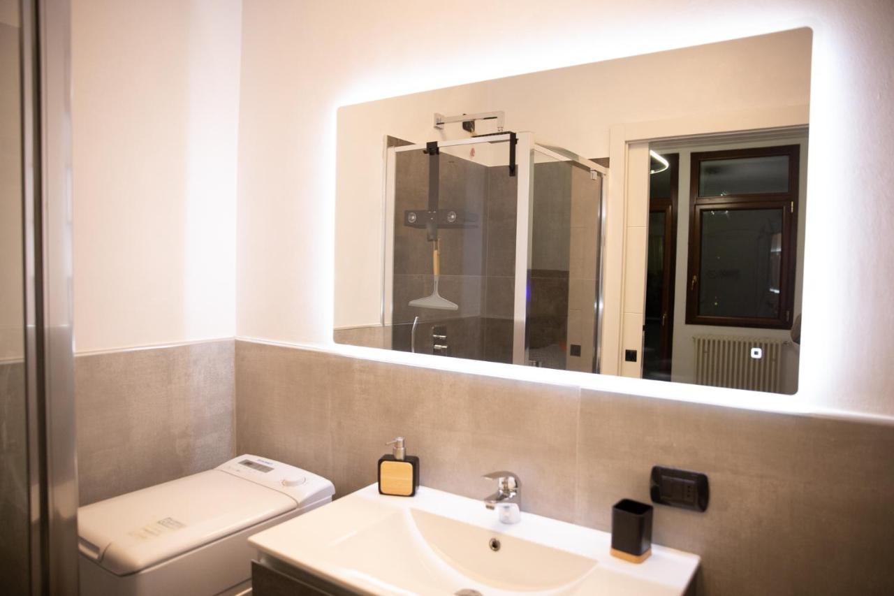 Sweet House Meda Apartment Milan Bagian luar foto