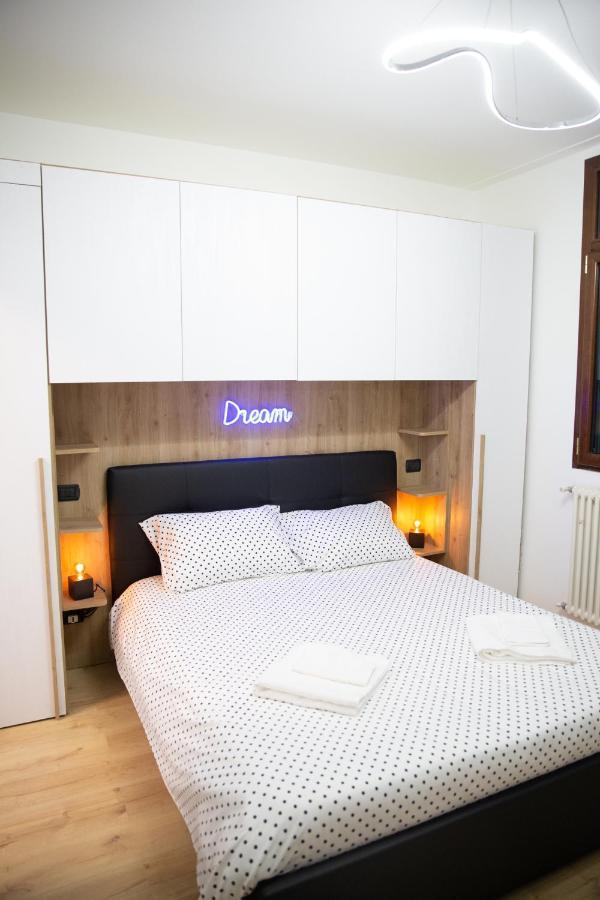 Sweet House Meda Apartment Milan Bagian luar foto
