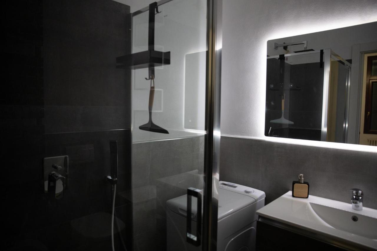 Sweet House Meda Apartment Milan Bagian luar foto