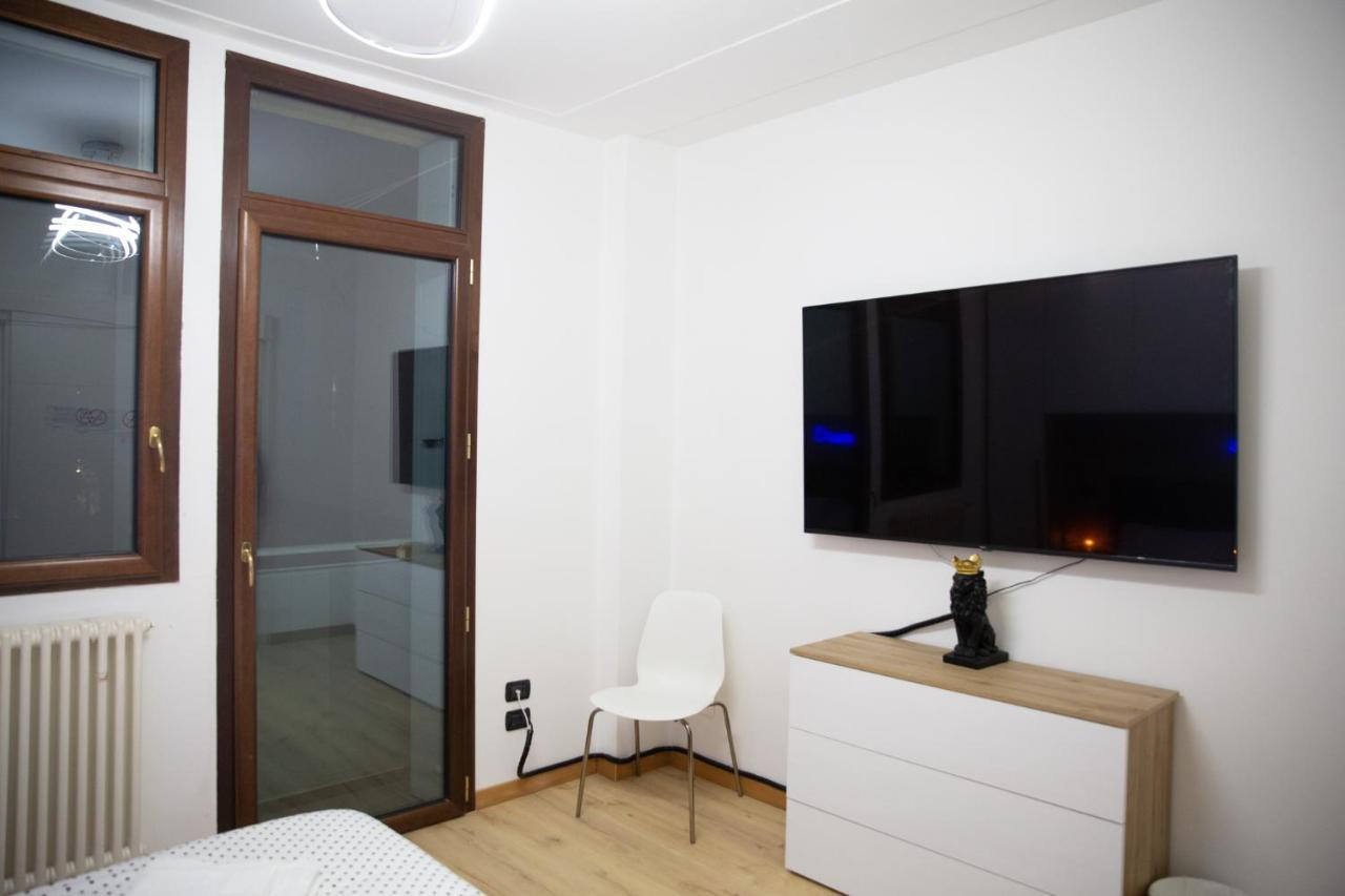 Sweet House Meda Apartment Milan Bagian luar foto